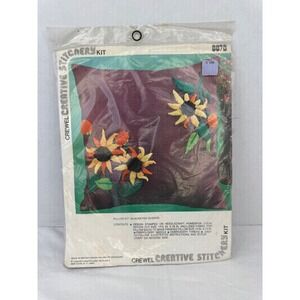 Vintage 1975 Vogart Crewel Creative Stitchery Pillow Kit Blackeyed Susans 887B